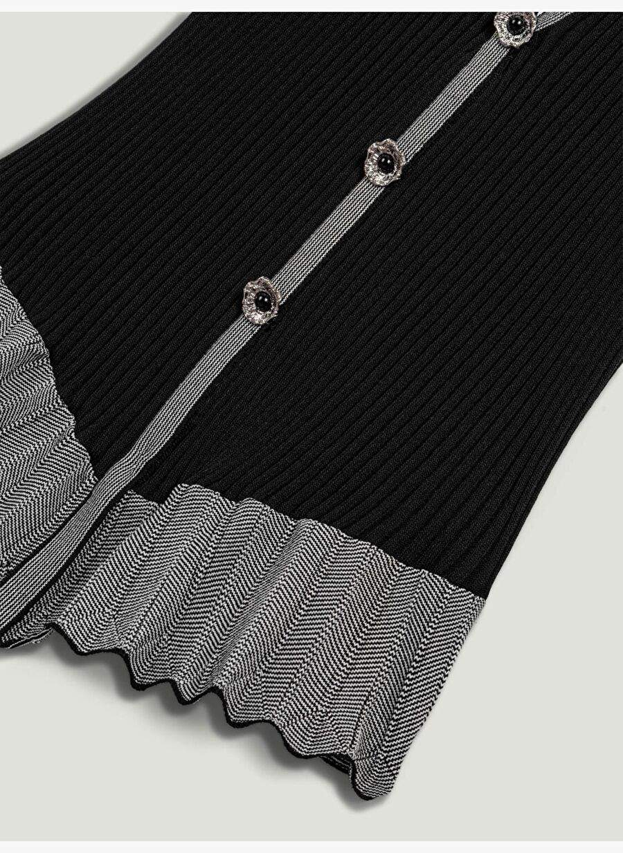 Button Accessory Weightlifting Collar Sweater — Product image 7 of 7