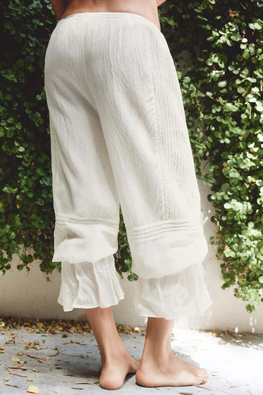 VISCOSE BLEND TROUSERS WITH LACE RUFFLE — Product image 7 of 14