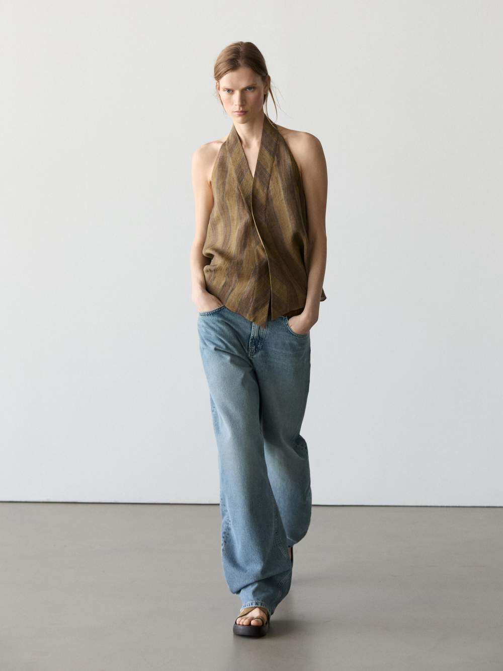 Printed waistcoat with crossover neckline — Product image 6 of 17