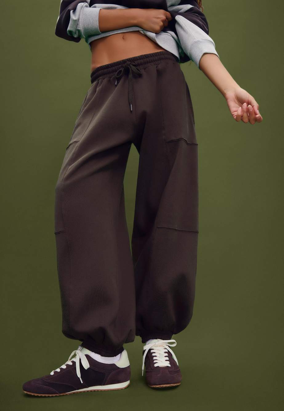 Plush balloon jogger trousers — صورة المنتج 75 من 140