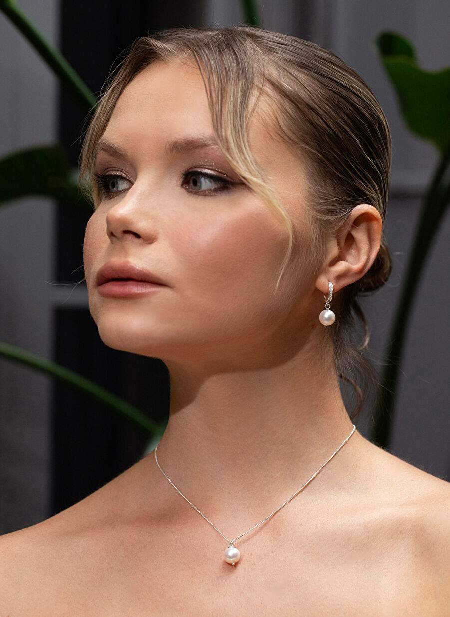 Ecru Atelier Hailey 925 Sterling Silver Pearl Necklace — Product image 3 of 3