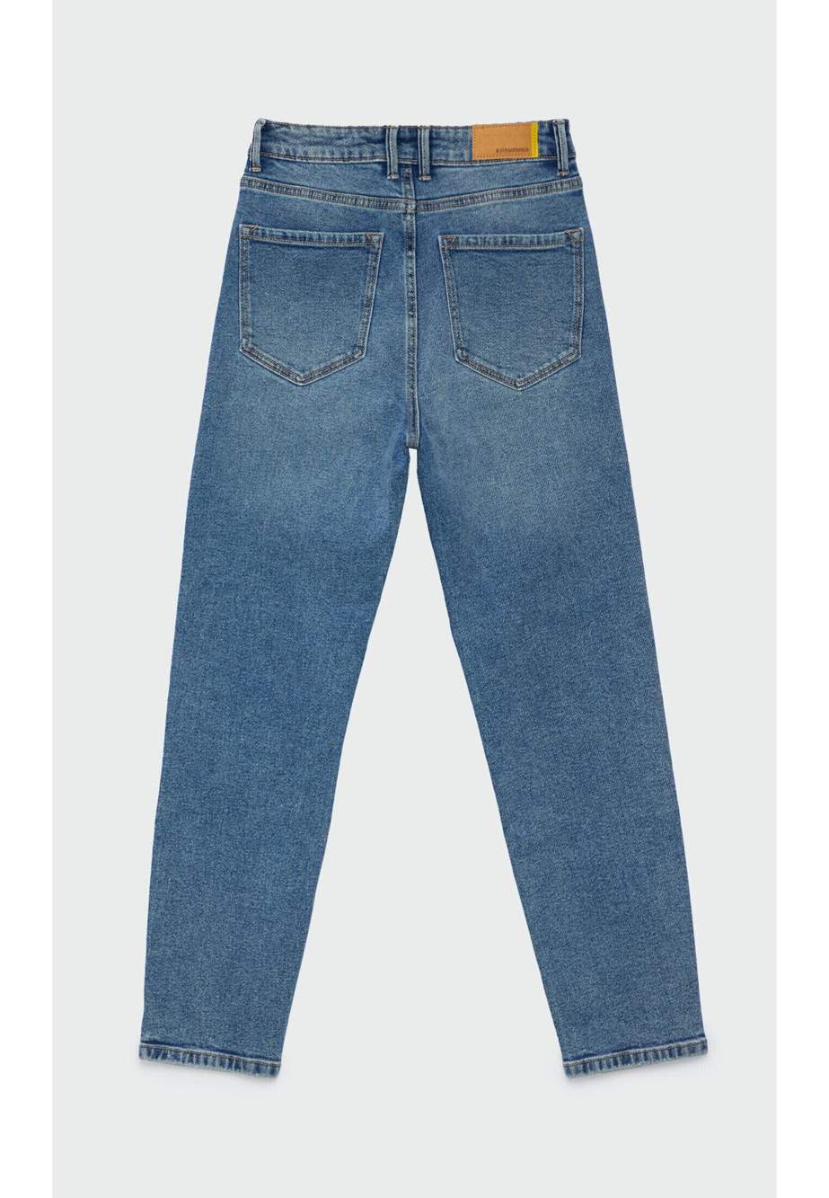 D10 Slim fit mom jeans — صورة المنتج 14 من 45
