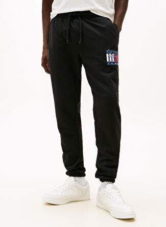 تومي جينز الرجال السود Sweatpant Dm0dm22094bds Tjm سليم Rwb العلم سوي — صورة المنتج 9 من 20