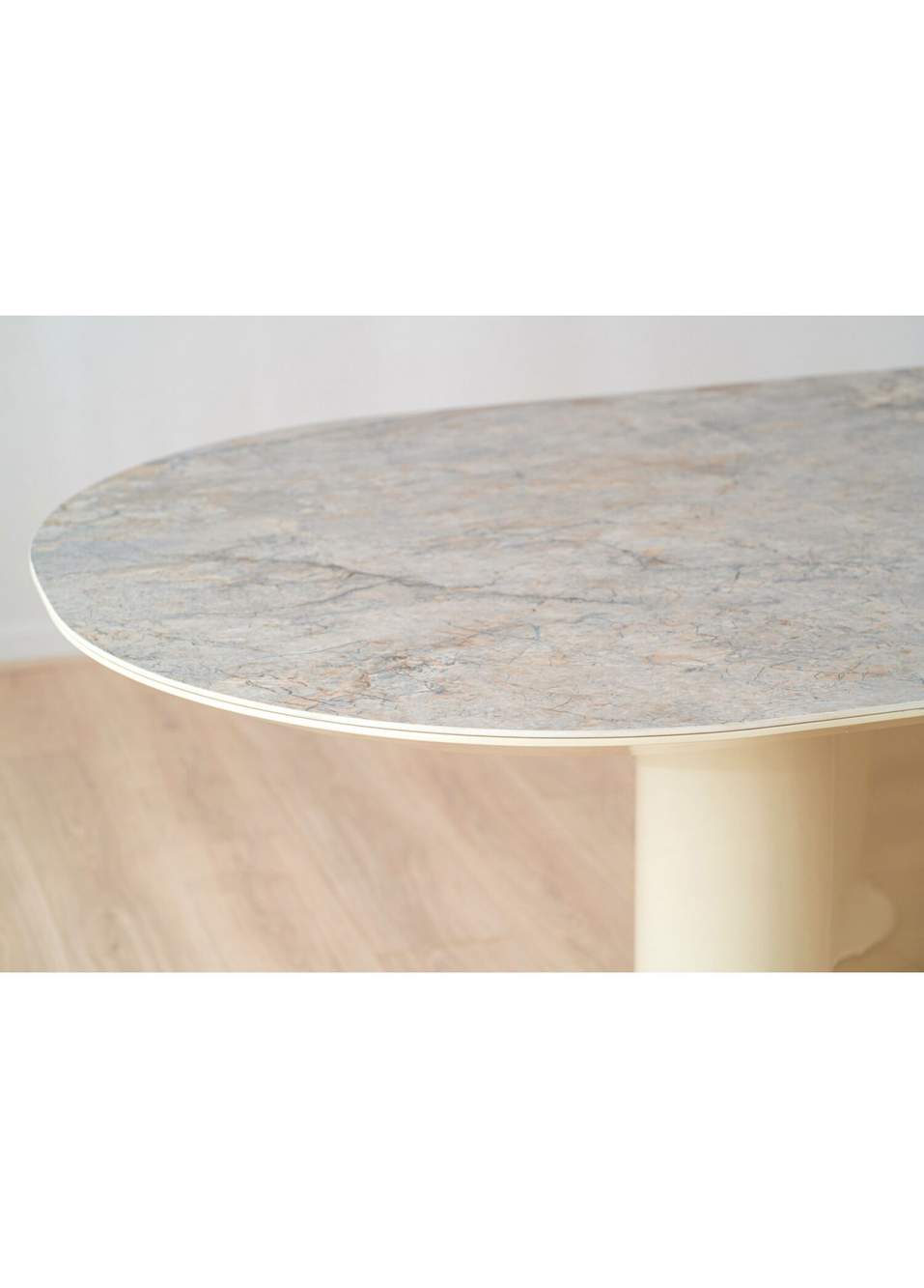 Beige Ceramic Table — صورة المنتج 5 من 5