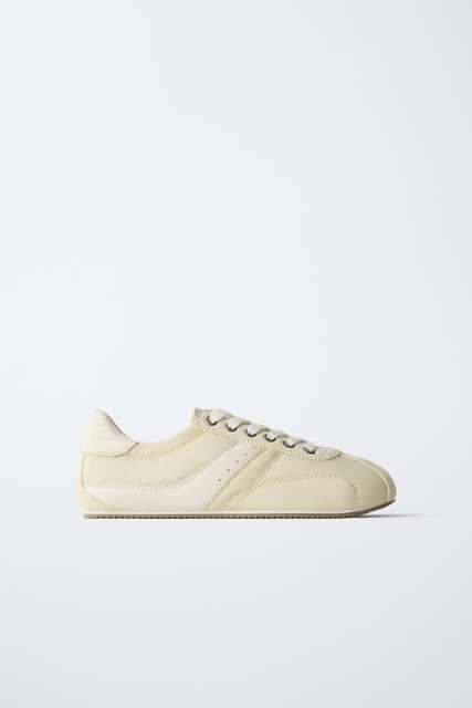 CONTRAST TRAINERS