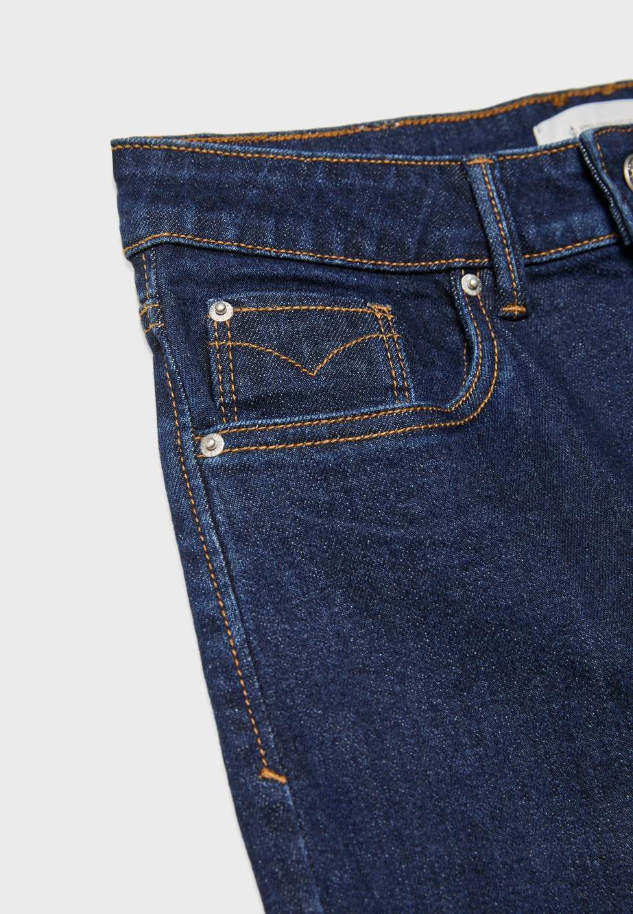 D10 Slim fit mom jeans — صورة المنتج 30 من 45