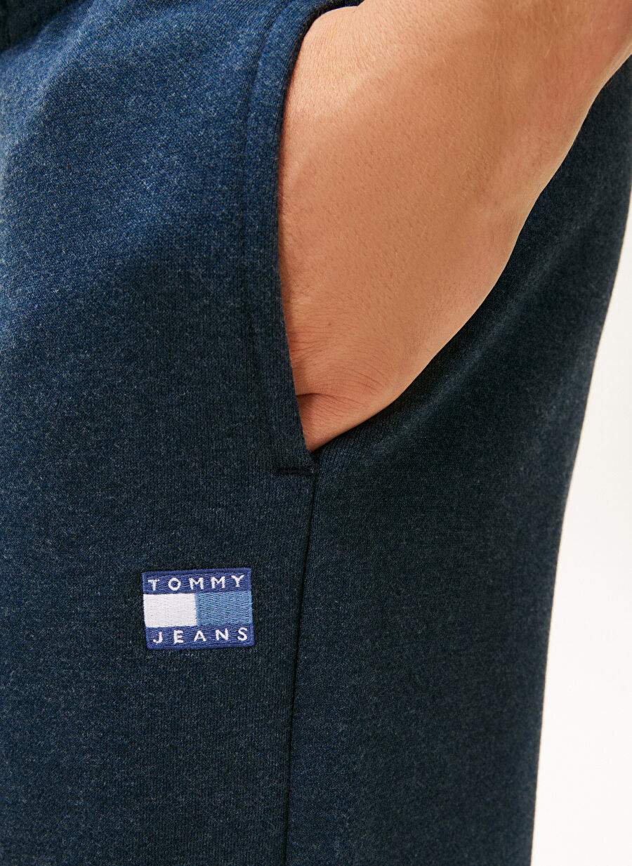 Lacivert Erkek Pamuklu Esofman Alt Dm0dm22358c1g Tjm Reg Badge Jogger — Product image 4 of 5