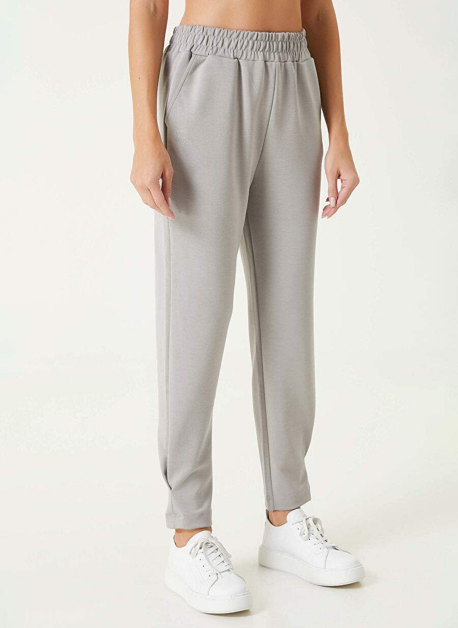 Network Gray Women's Basic Plain Sweatpants 1092582 — Product image 3 of 5