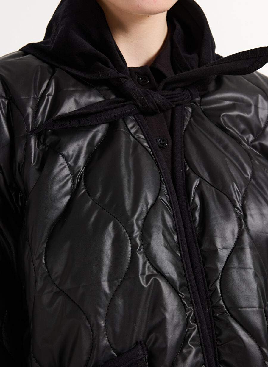 Black — صورة المنتج 5 من 6