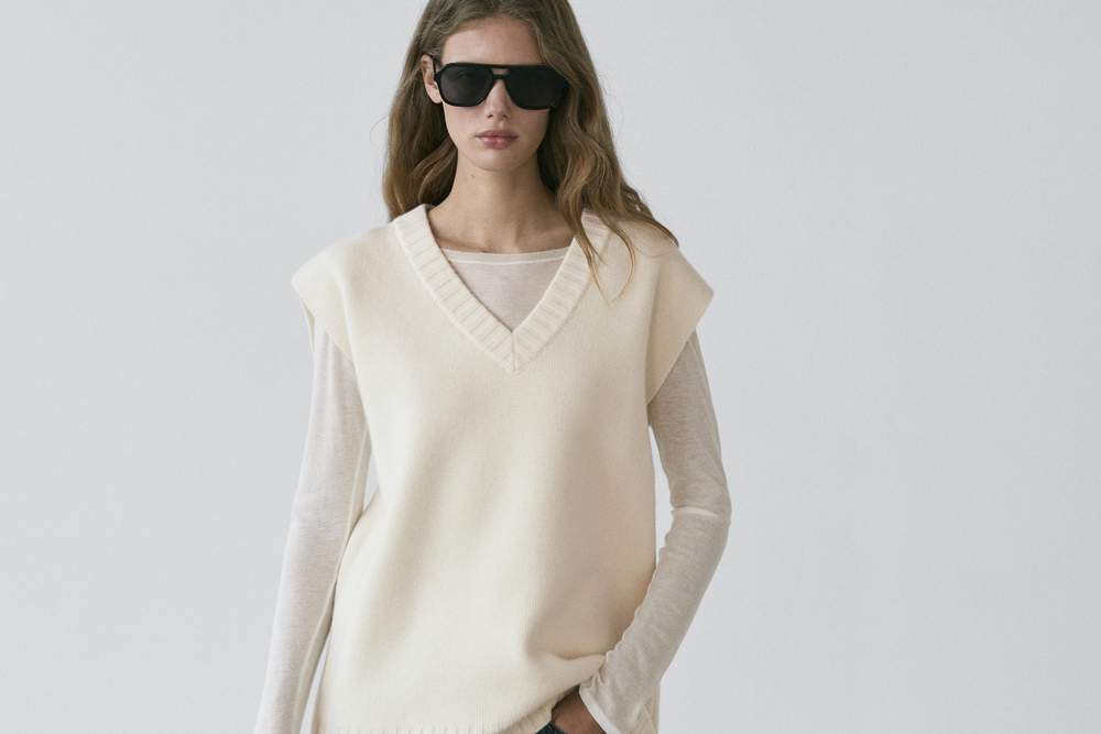 Long wool knit vest — Product image 10 of 13