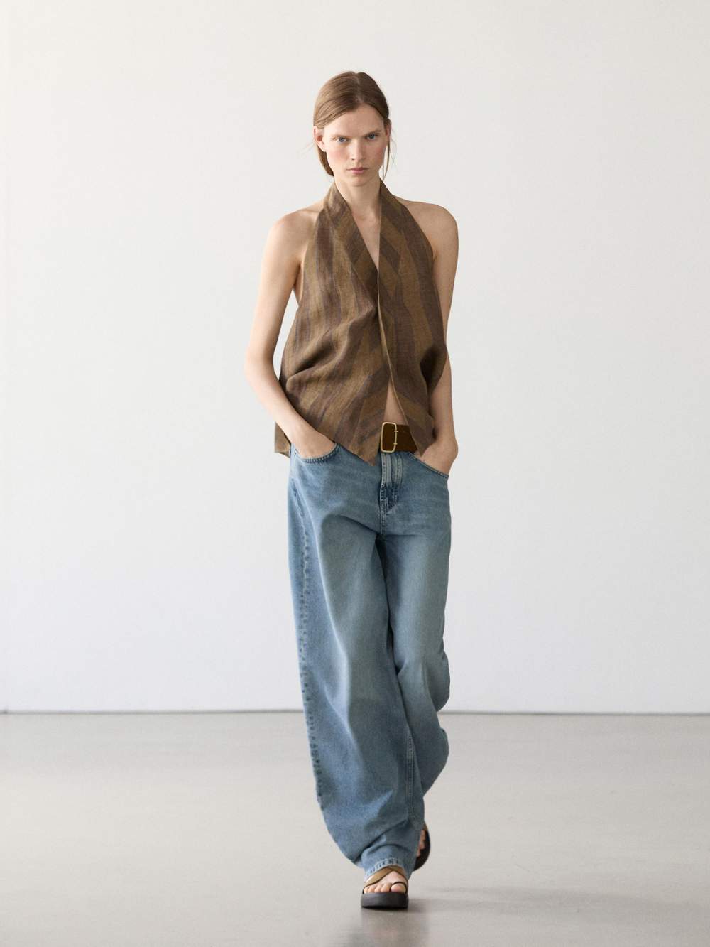 Printed waistcoat with crossover neckline — Product image 7 of 17