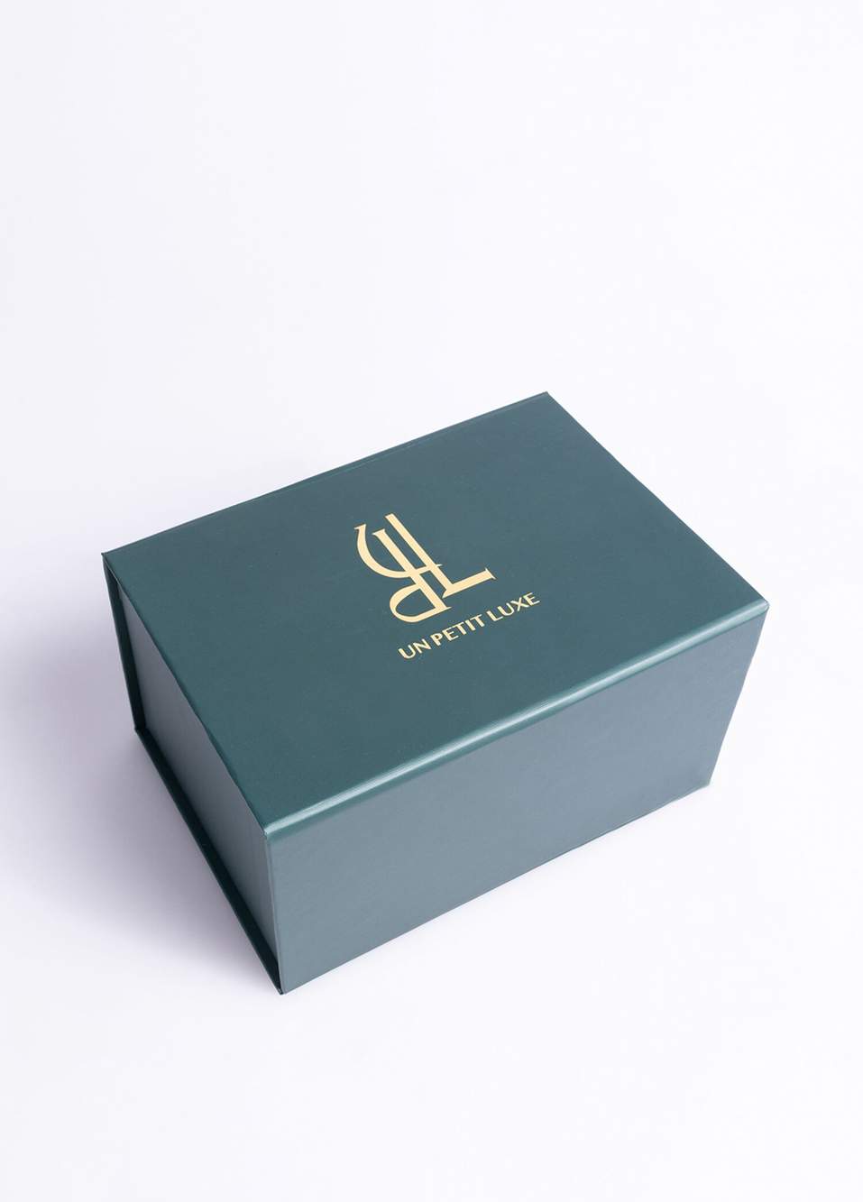 Sincere & Gallant & Elegante Exclusive EDP 50 ml Kadın & Erkek 3'lü Parfüm Seti — صورة المنتج 3 من 6