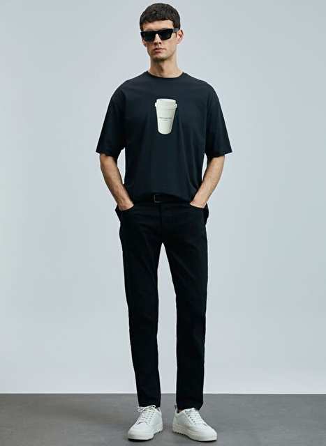 Omen Modern Graphic T Shirt Black