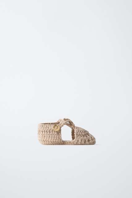 CHUNKY KNIT BOOTIES