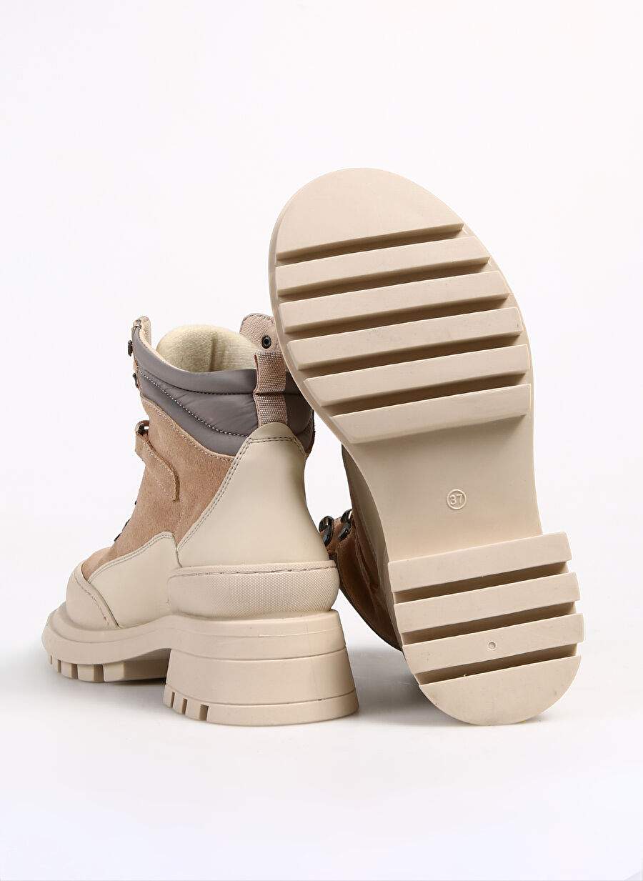 Discovery Expedition Beige Suede Outdoor Boots SANTONA — Product image 4 of 5