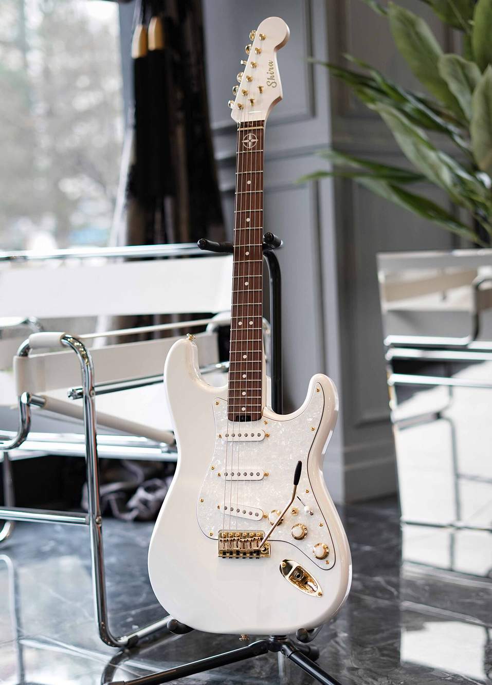 Shira Classic S Royal Pearl White Elektro Gitar — صورة المنتج 4 من 7