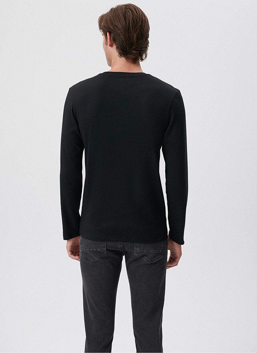Mavi 062477-270 Bisiklet Yaka Regular Fit Düz Erkek T-Shirt — صورة المنتج 3 من 6
