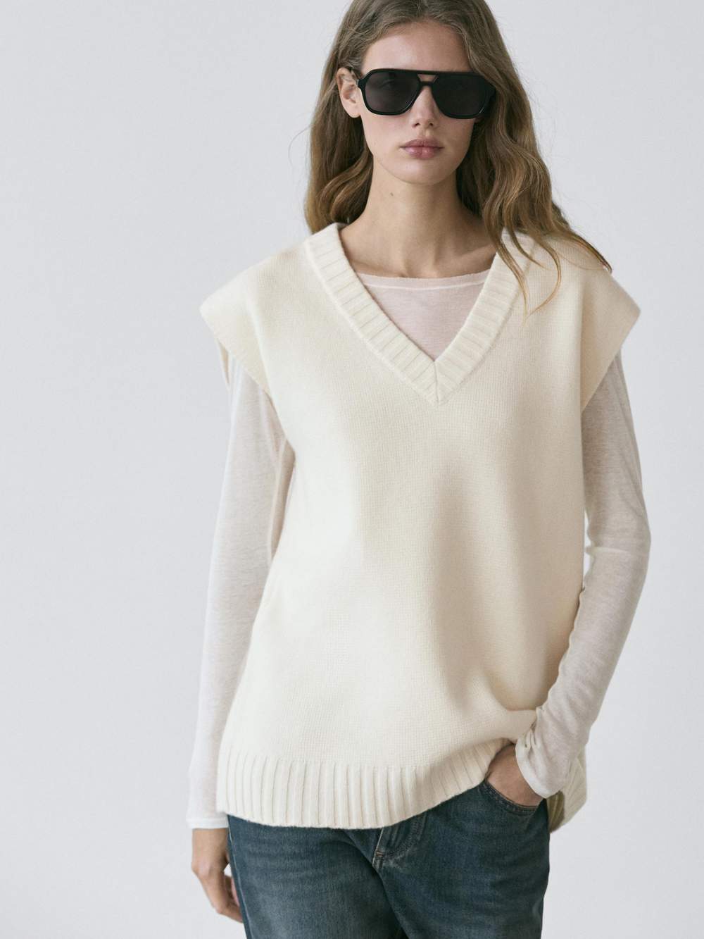 Long wool knit vest — Product image 9 of 13