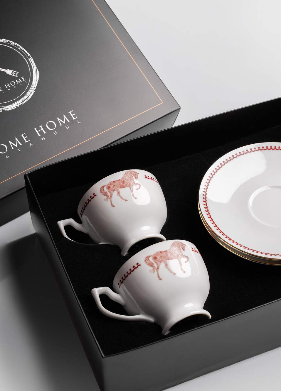 Horse Luck Collection Red Porselen 2'li Türk Kahve Fincanı Seti — Product image 3 of 4