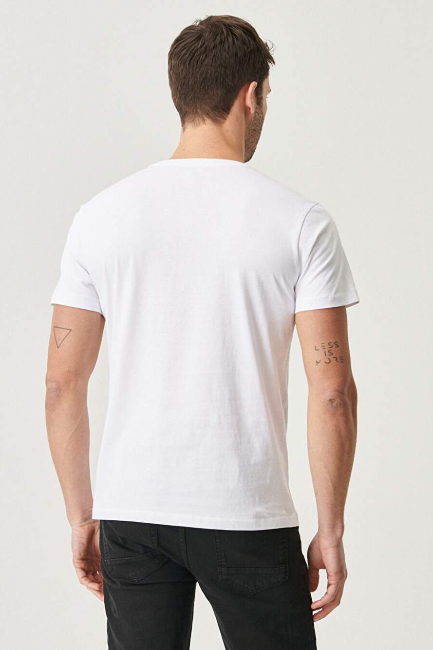 Erkek Beyaz Slim Fit Dar Kesim Bisiklet Yaka Ksa Kollu Tisort — صورة المنتج 8 من 8