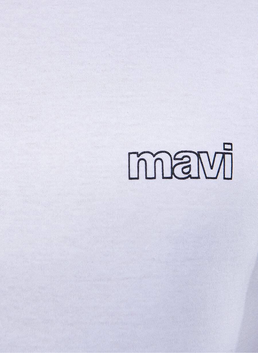 Mavi Bisiklet Yaka   Loose Fit Düz Beyaz Erkek T-Shirt  -  M0610360-620 — Product image 5 of 5