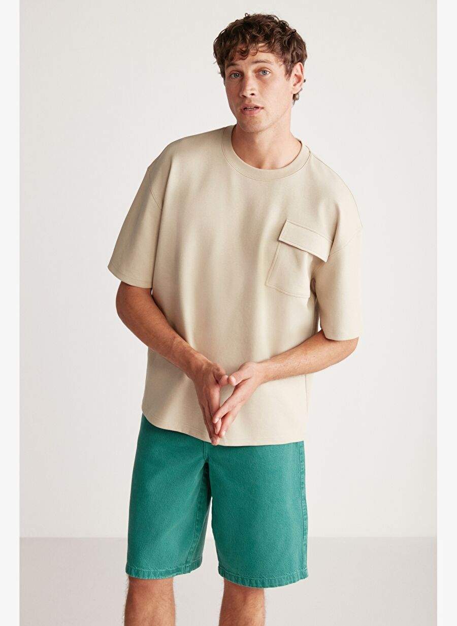 ARTUR Erkek Yaka Cep Detaylı Kalın Dokulu Kumaş Oversize Fit Bol Kesim Kısa Kollu Bej T-Shirt — Product image 3 of 7