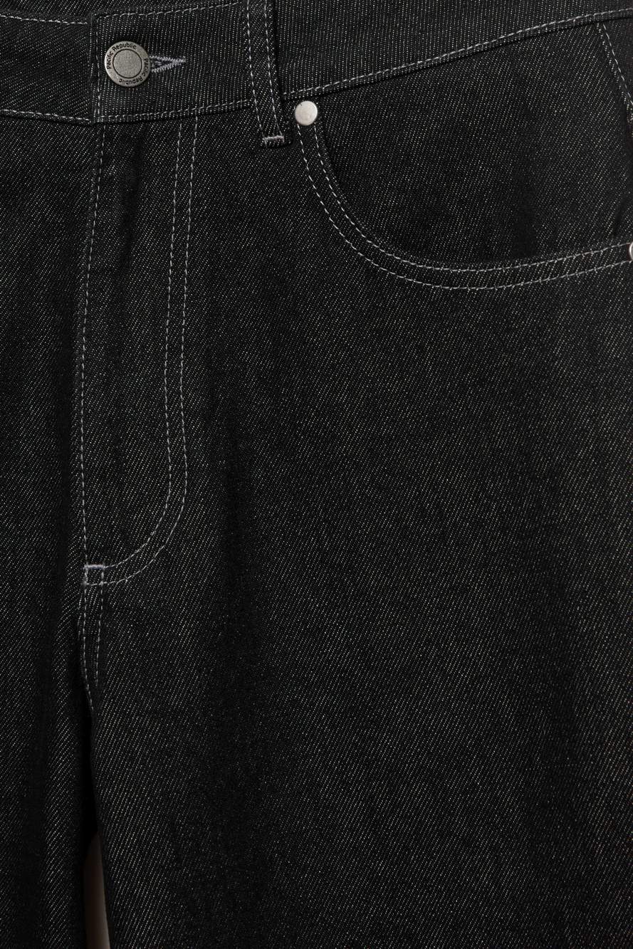 Barrel jeans with stars — Product image 8 of 32