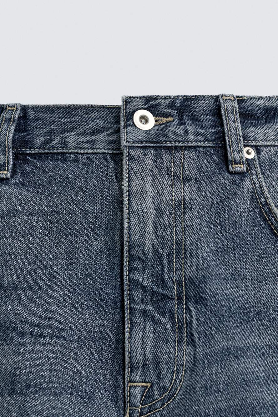 RELAXED FIT DENIM BERMUDA SHORTS — Product image 9 of 10