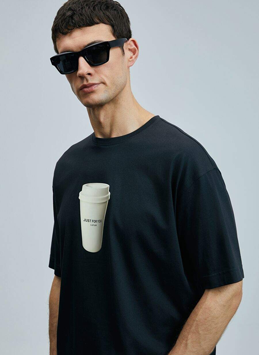 Omen Modern Graphic T Shirt Black — Product image 15 of 30