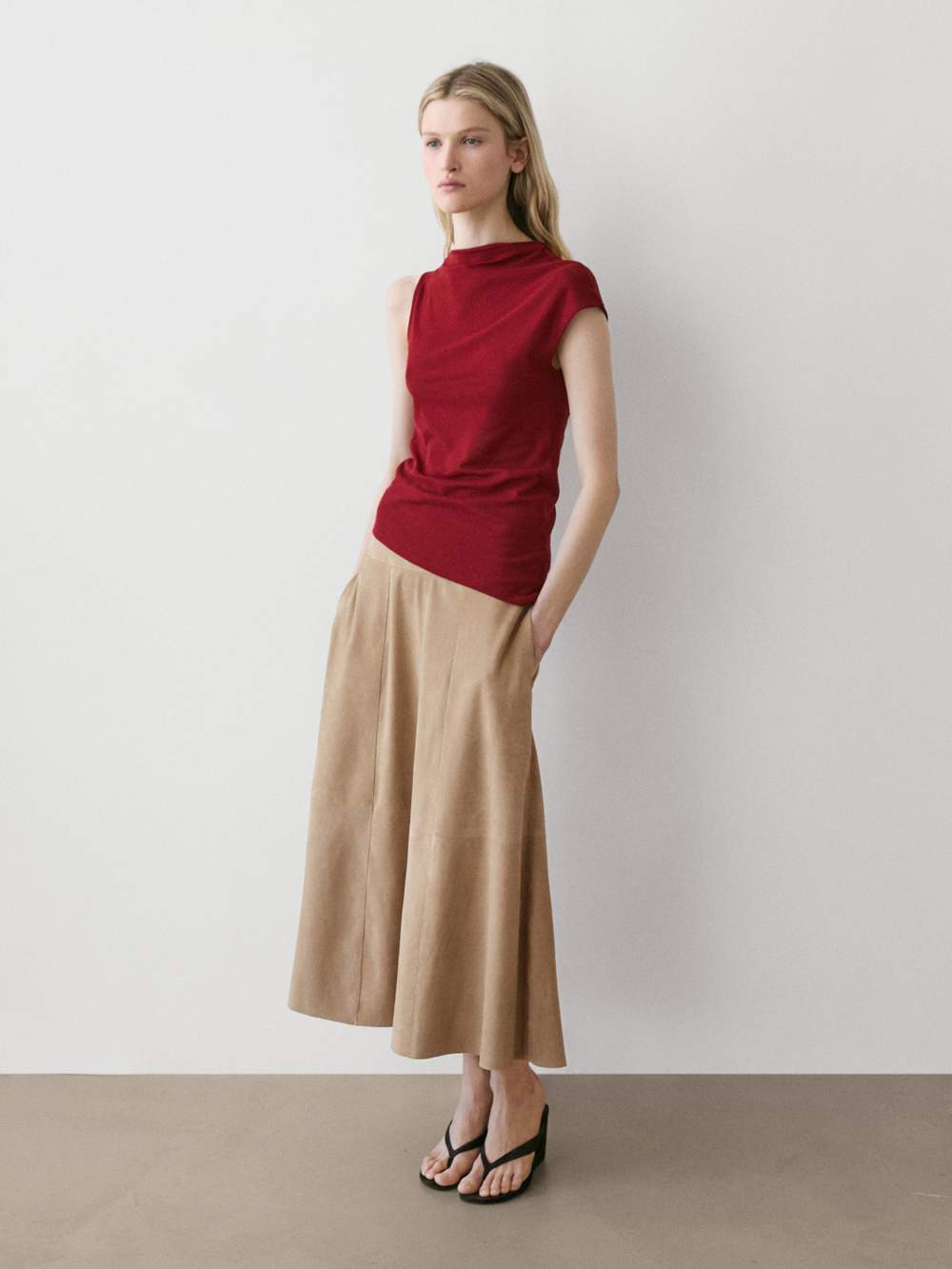 100% cotton top with asymmetric detail — Product image 3 of 13