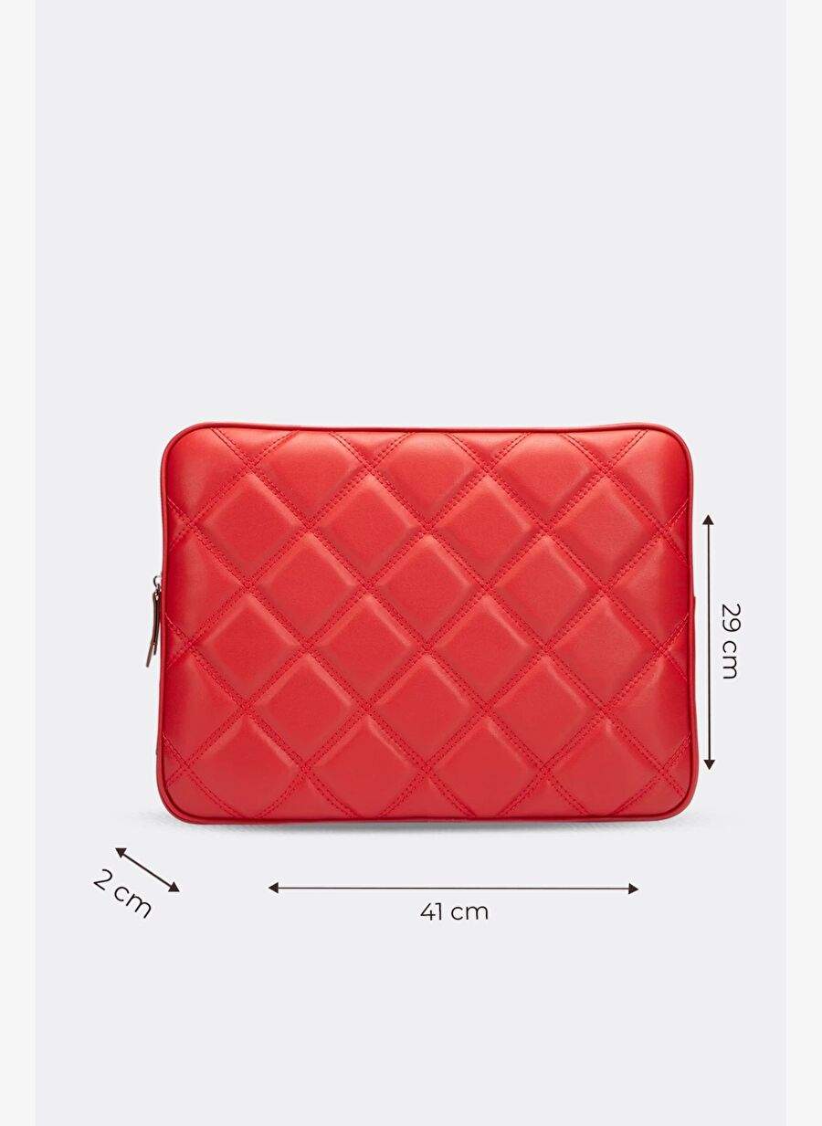 Kapitone Laptop Kılıfı 15" & 16" İnç Kırmızı — Product image 3 of 8