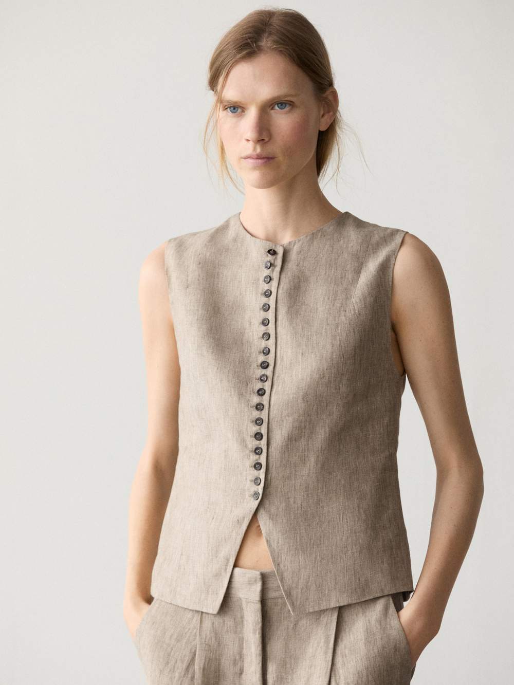 Linen melange waistcoat with buttons — Product image 3 of 15