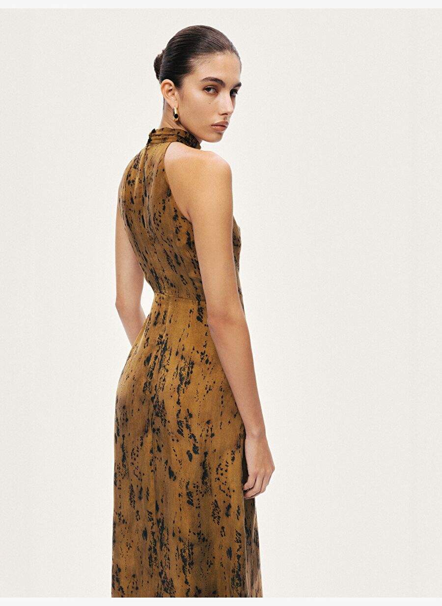 Window Decolt Detailed Maxi Dress — Product image 4 of 8
