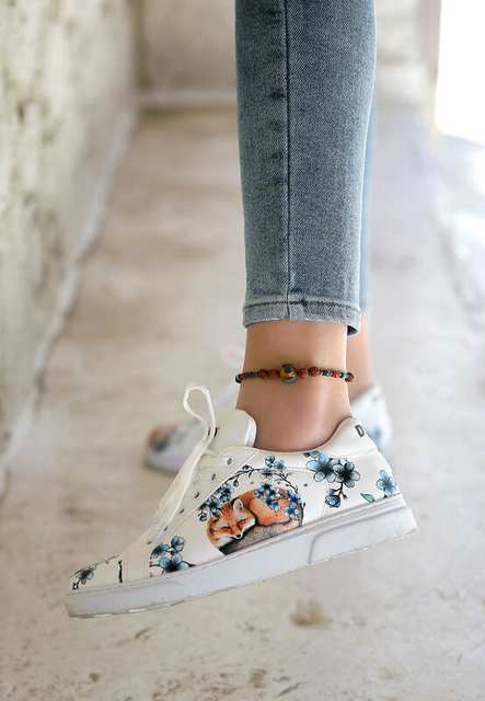 Women Vegan Leather White Sneakers - Stay Clever Design