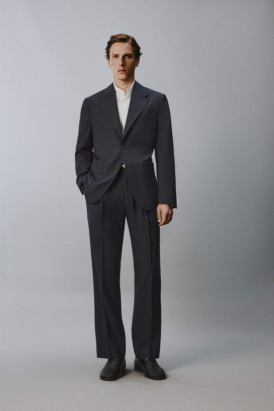 LINEN-WOOL RELAXED FIT PLEATED TROUSERS — Product image 4 of 8