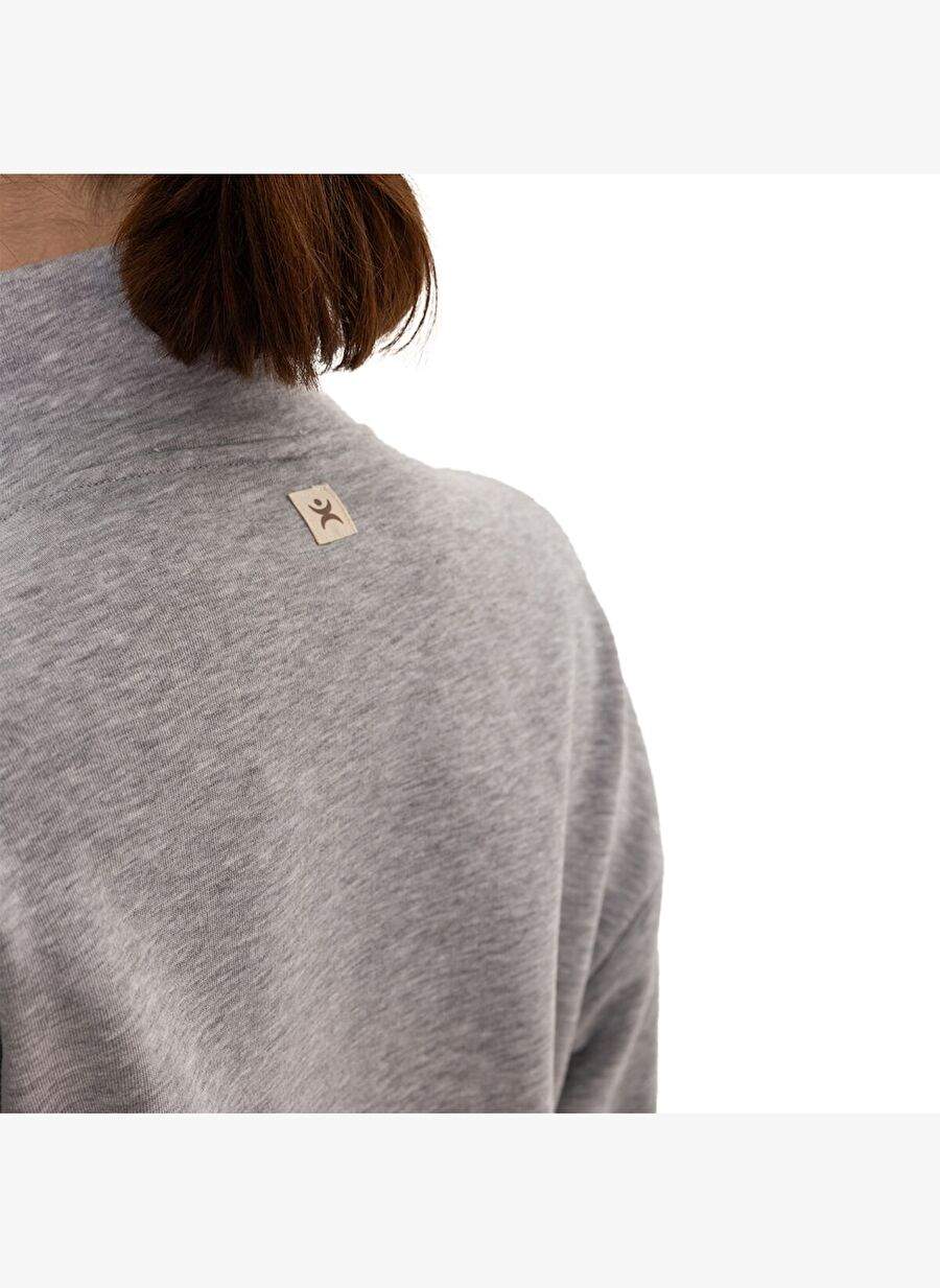 Inguz Upright Collar Zipper Sweatshirt — Product image 8 of 8