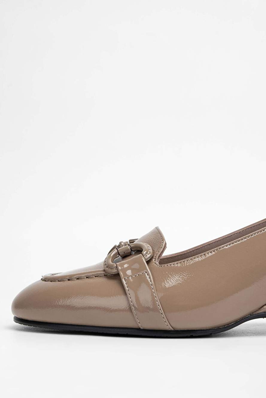 Leather — Product image 4 of 6