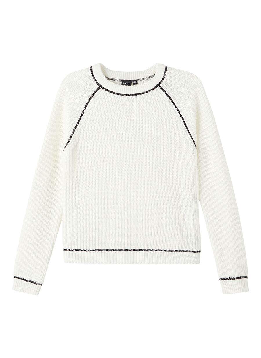 Lmtd White Girl's O Neck Long Sleeve Plain Sweater NLFNOSHIN LS SHORT KNIT — Product image 3 of 3