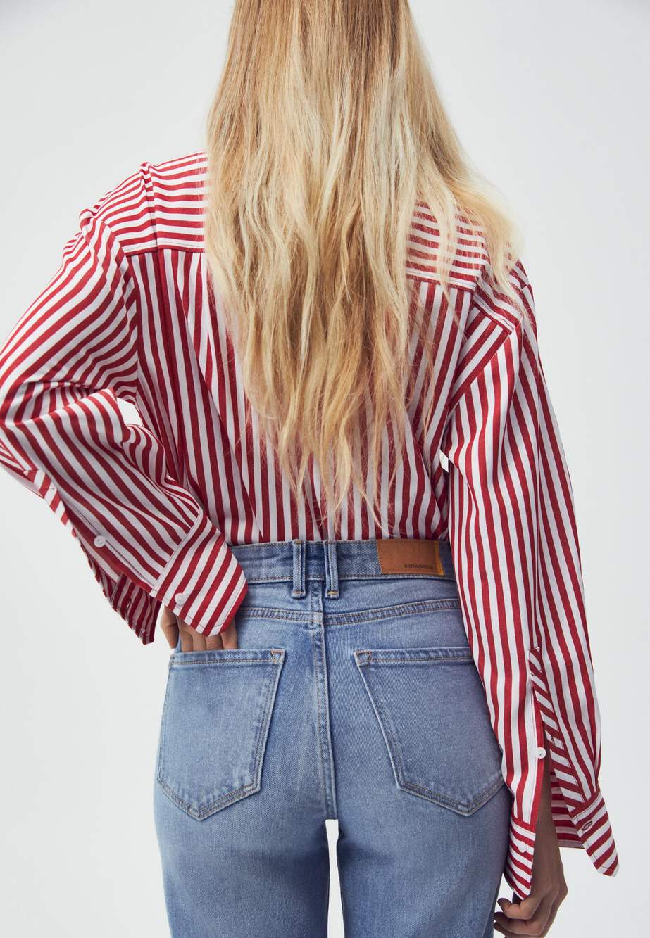 D10 Slim fit mom jeans — صورة المنتج 25 من 45