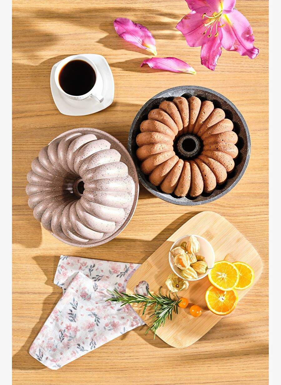 Emsan Arya Casting Cake Mould Rose Gold — صورة المنتج 3 من 4