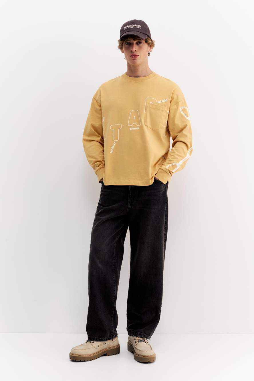 Long sleeve T-shirt with pocket — Product image 5 of 17