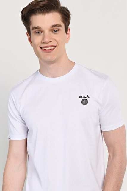 BASS Beyaz Bisiklet Yaka Baskılı Standard Fit Erkek Tshirt