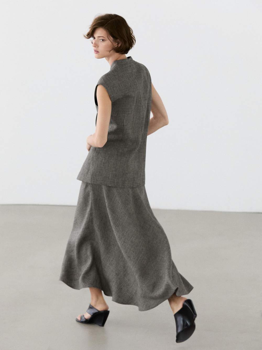 Linen flared midi skirt — Product image 12 of 16