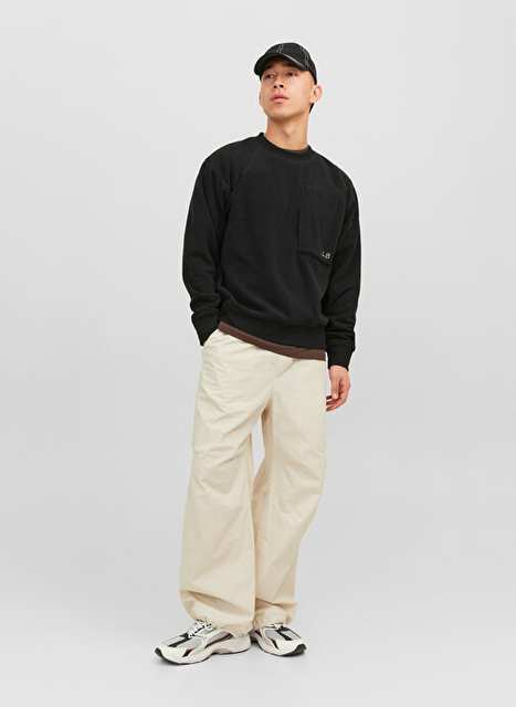 Jack & Jones Siyah Erkek Yuvarlak Yaka Geniş Fit Sweatshirt 12241523_JCOLAB SWEAT CREW NECK AW2