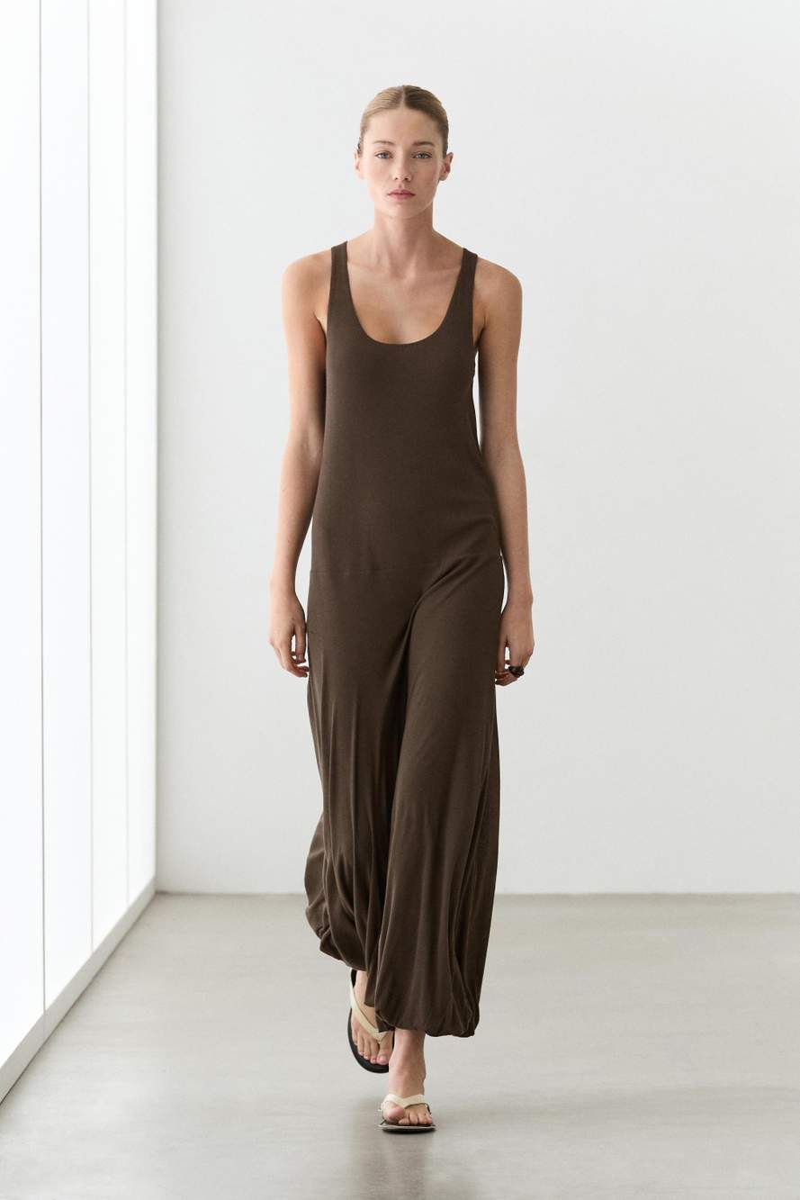 Midi dress with puffed detail — Product image 10 of 13