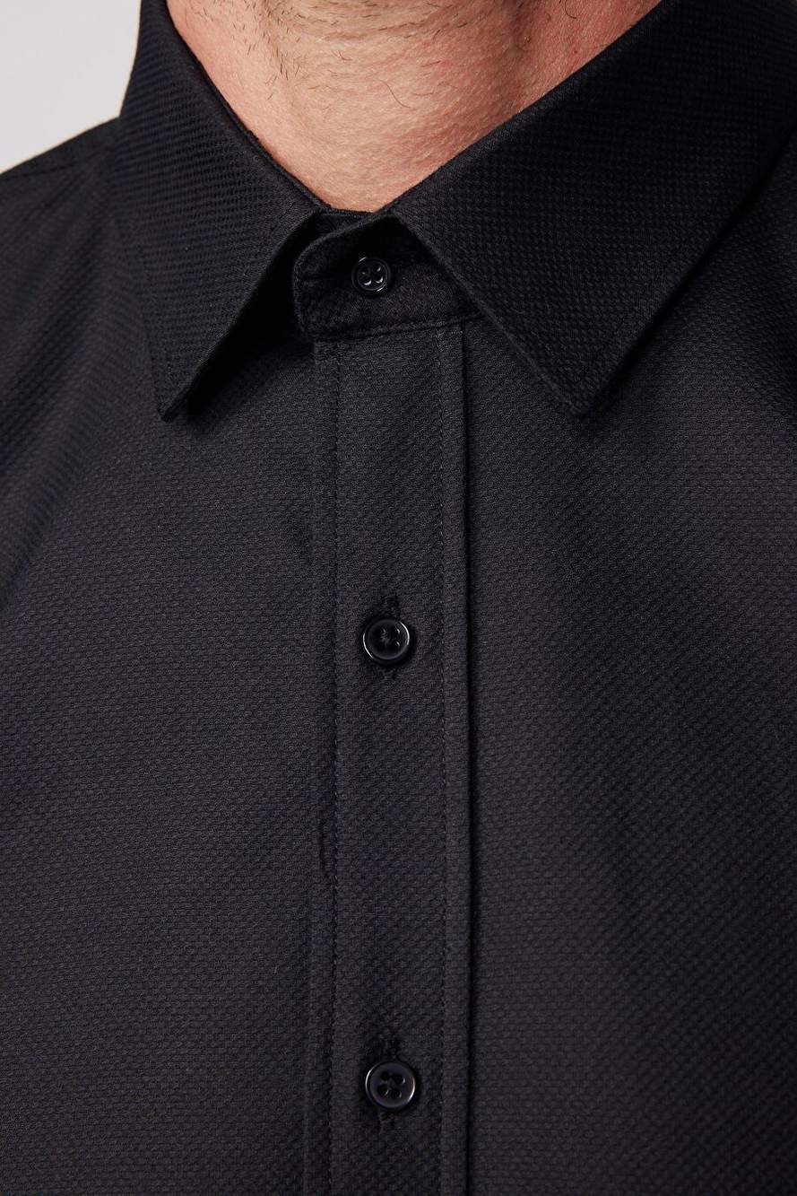 Modern Fit Uzun Kollu %100 Pamuk Armürlü Premium Erkek Siyah Gömlek — صورة المنتج 4 من 5