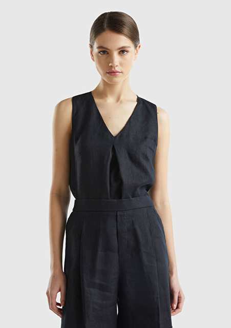 Kadn Black 100 Linen V Collar Sleeveless Genisic Cut Blouse