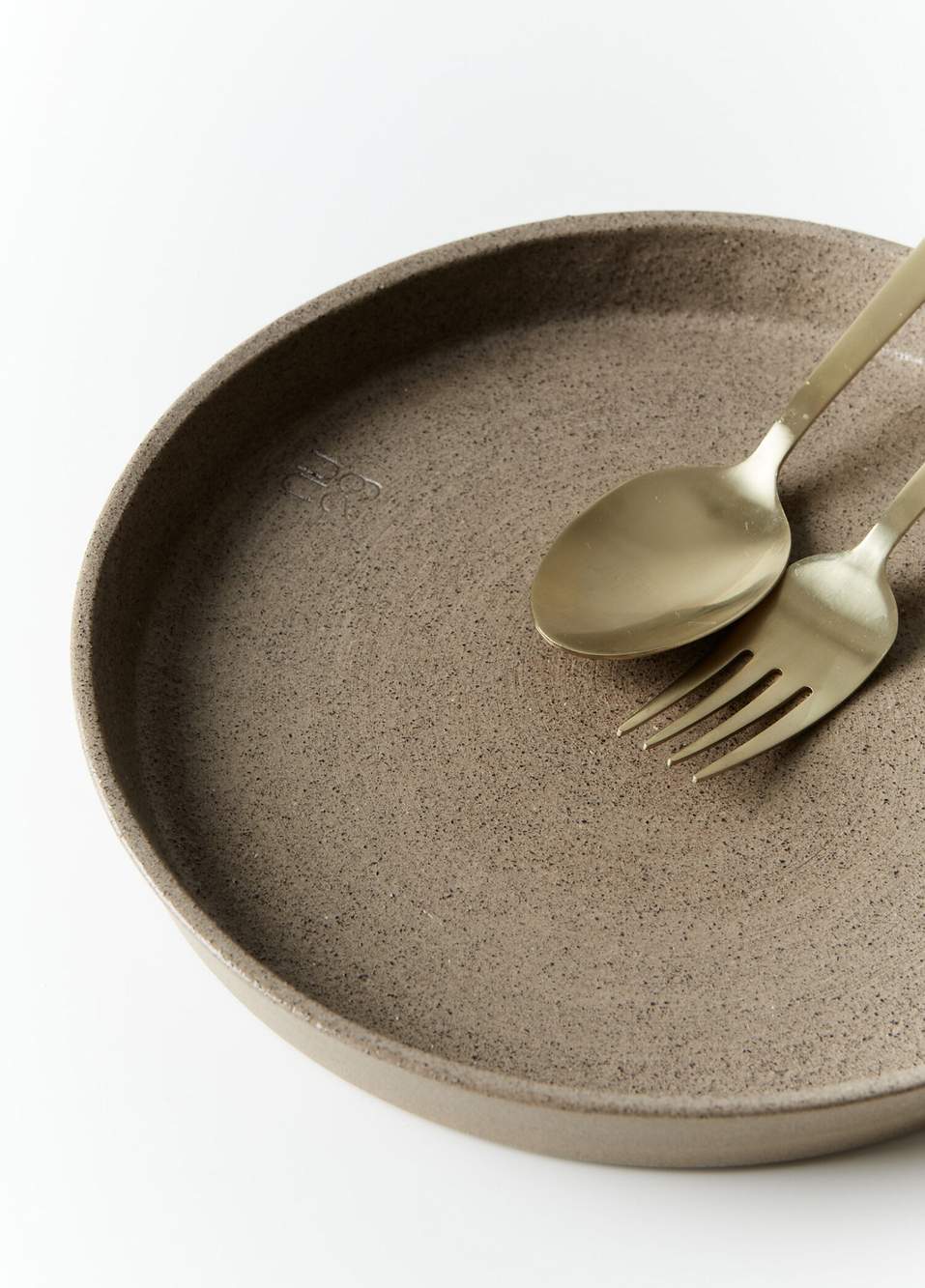 Monument Stoneware Tabak — صورة المنتج 3 من 5