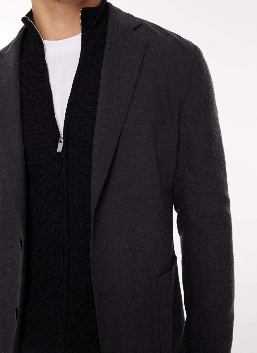 Black — Product image 4 of 5