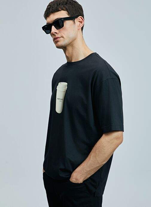 Omen Modern Graphic T Shirt Black — Product image 22 of 30